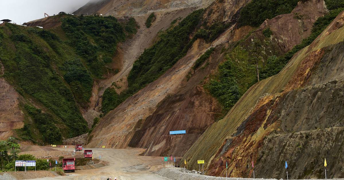 Indigenous Ecuadorans fight back as metal mining eats into Amazon