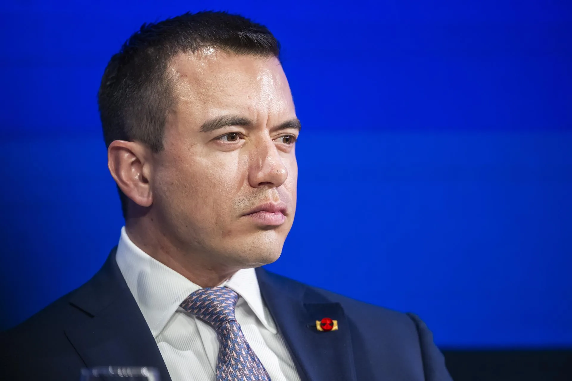 Ecuador imposes 30% tariff on Colombian imports amid dispute over drug trafficking efforts