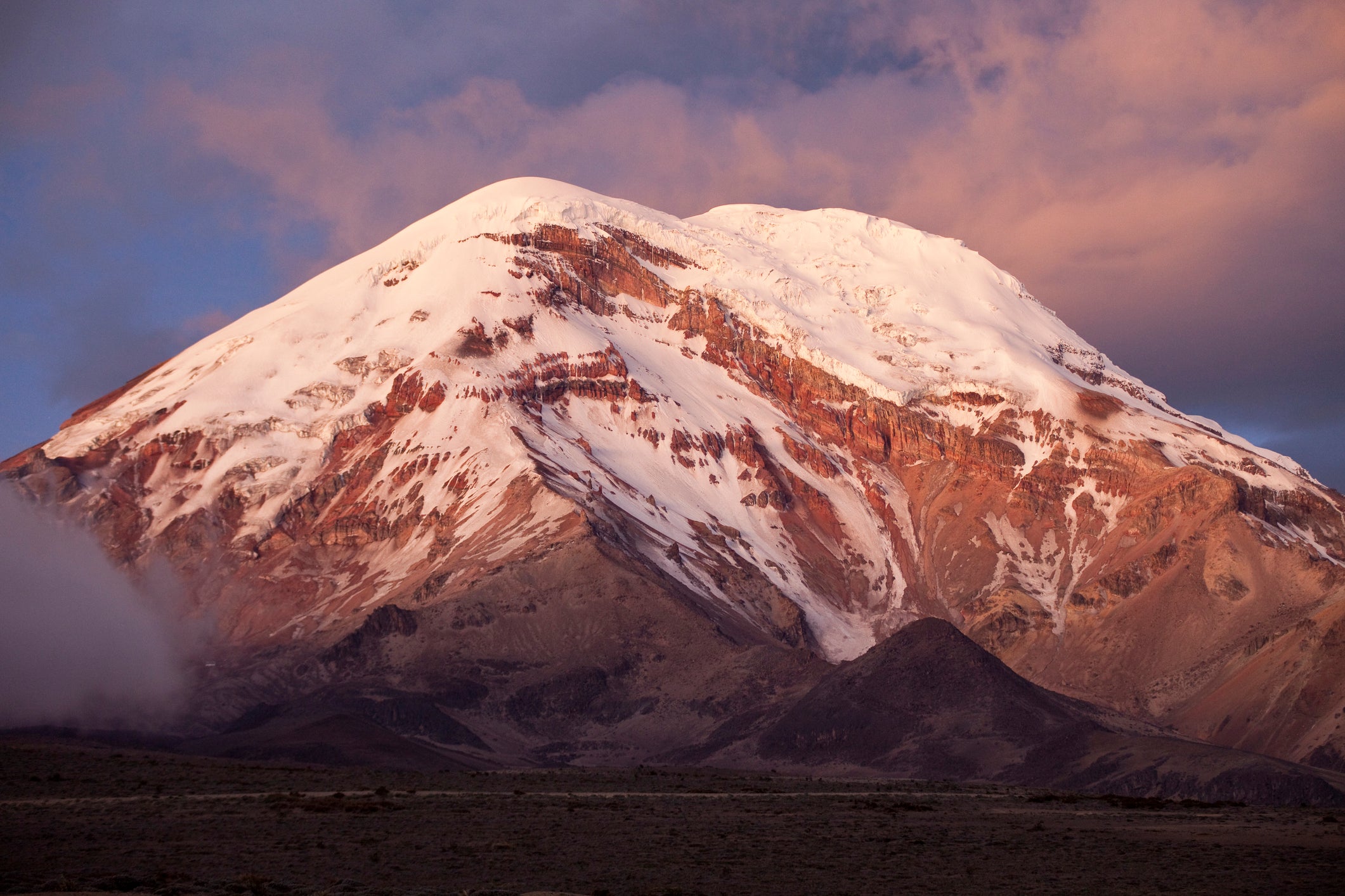 Six Dead After Avalanche on Ecuador&rsquo;s Highest Peak
