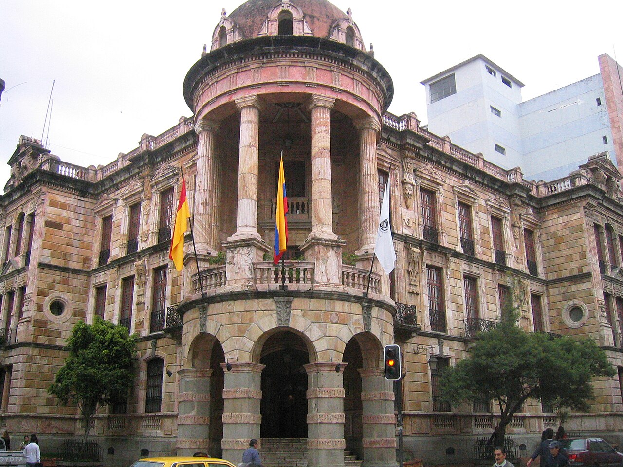 World Bank Ecuador Program: Up to US$800 Million for Local Infrastructure